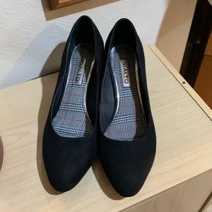 LIKE NEW Faux Suede Black Pumps